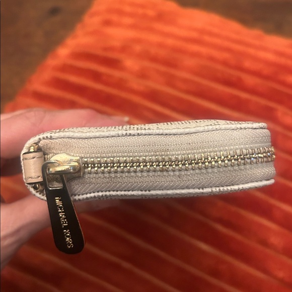 Michael Michael Kors Jet Set Continental Full Zip Monogram Wallet in Vanilla - Picture 10 of 12